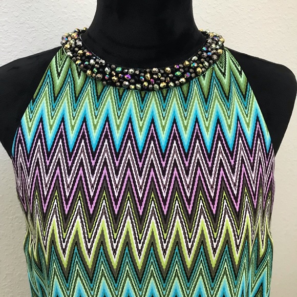 Jennifer Lopez Sleeveless Top - Picture 5 of 7